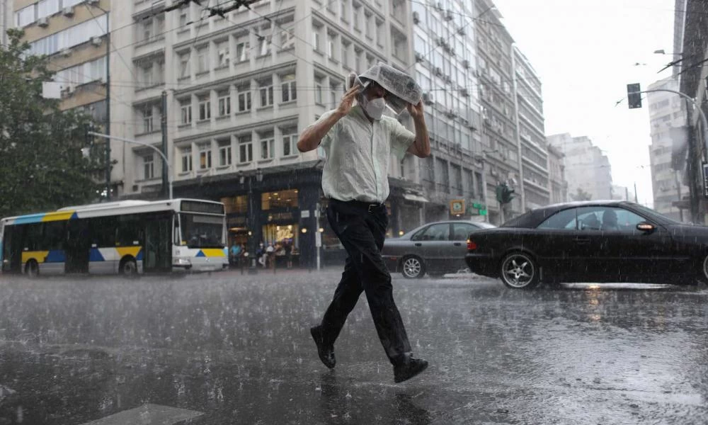 Καιρός σήμερα: Βροχές και καταιγίδες σε όλη τη χώρα